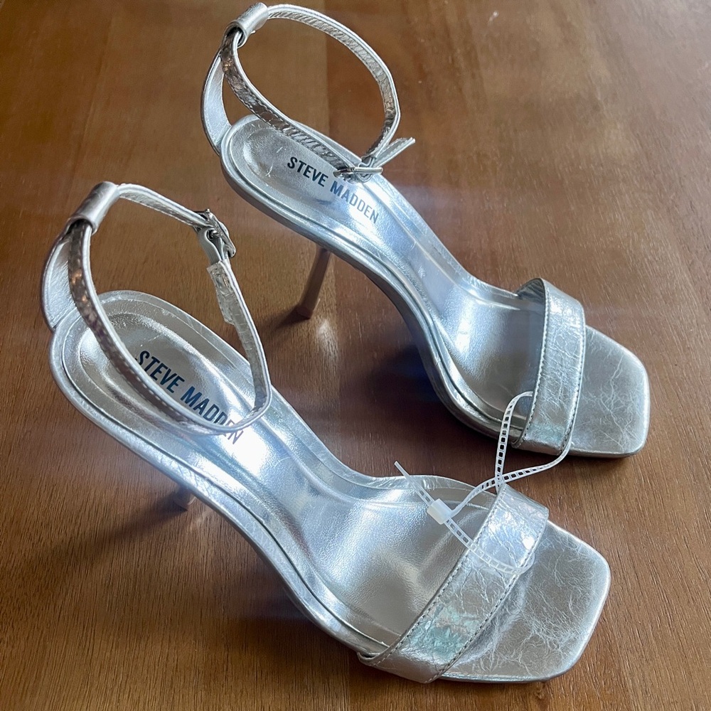BNWT Steve Madden Luxedo Ankle Strap Sandal